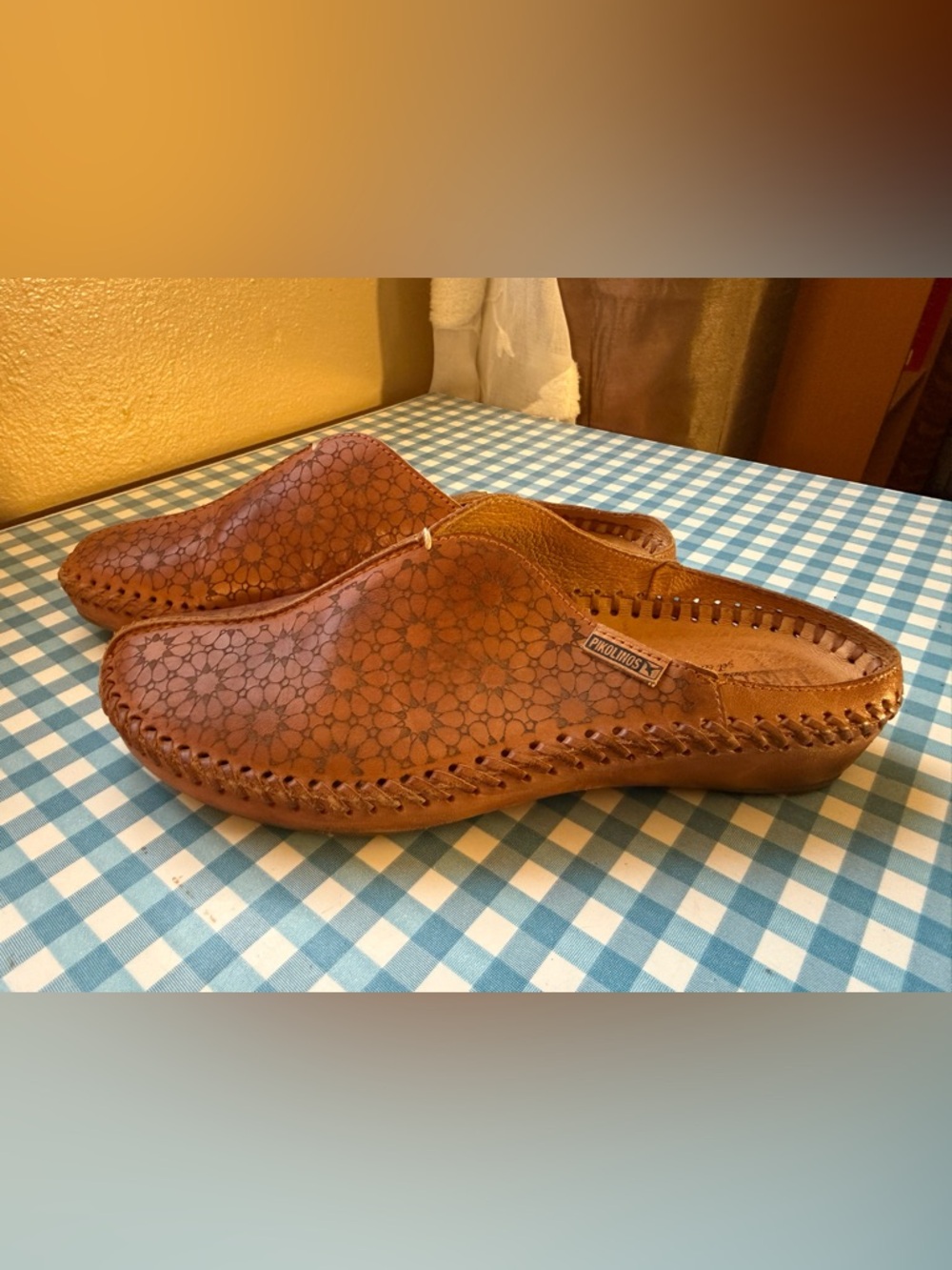 Pikolinos Brown Leather Puerto Vallarta Floral Embossed Mules Clogs EU 36